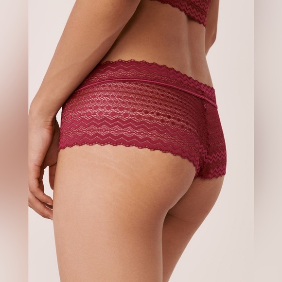 BNWT La Vie En Rose Lace 2 Piece Bra/Panty Set - Picture 5 of 13